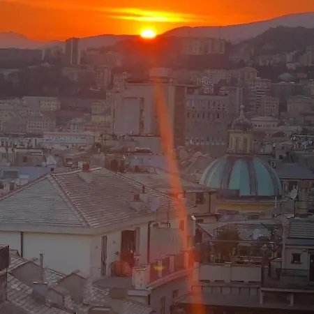 Appartement An Attic, Really Downtown 3 Gênes