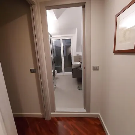 Appartement An Attic, Really Downtown 3 Genua