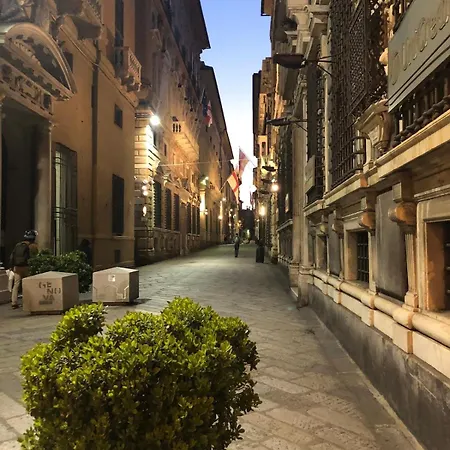 An Attic, Really Downtown 3 Genua