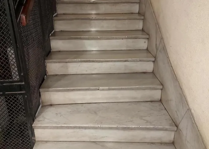 Lägenhet An Attic, Really Downtown 3 Genua