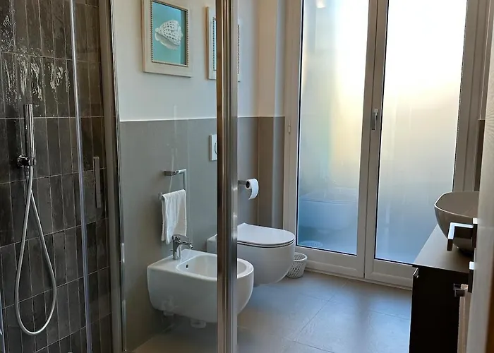 Lägenhet An Attic, Really Downtown 3 Genua