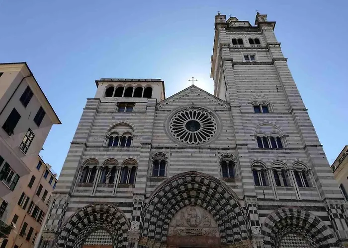 An Attic, Really Downtown 3 * Genua